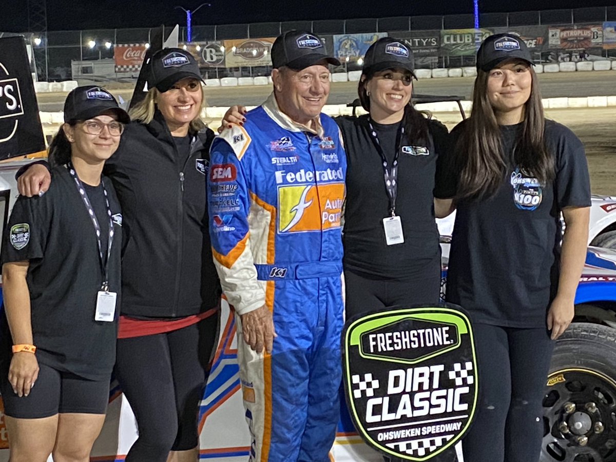 FreshstoneBrand's tweet photo. And the winner of the @NASCARPintys #FreshstoneDirtClassic @OhswekenSpdway is @KenSchrader, pictured here with the #FreshstoneBrands crew. 🏁

#FoodDoneRight #TiffanyGate #FreshGourmet
#CreateYourWayToGreatTaste #FreshstoneRacing https://t.co/UOVssru9HT