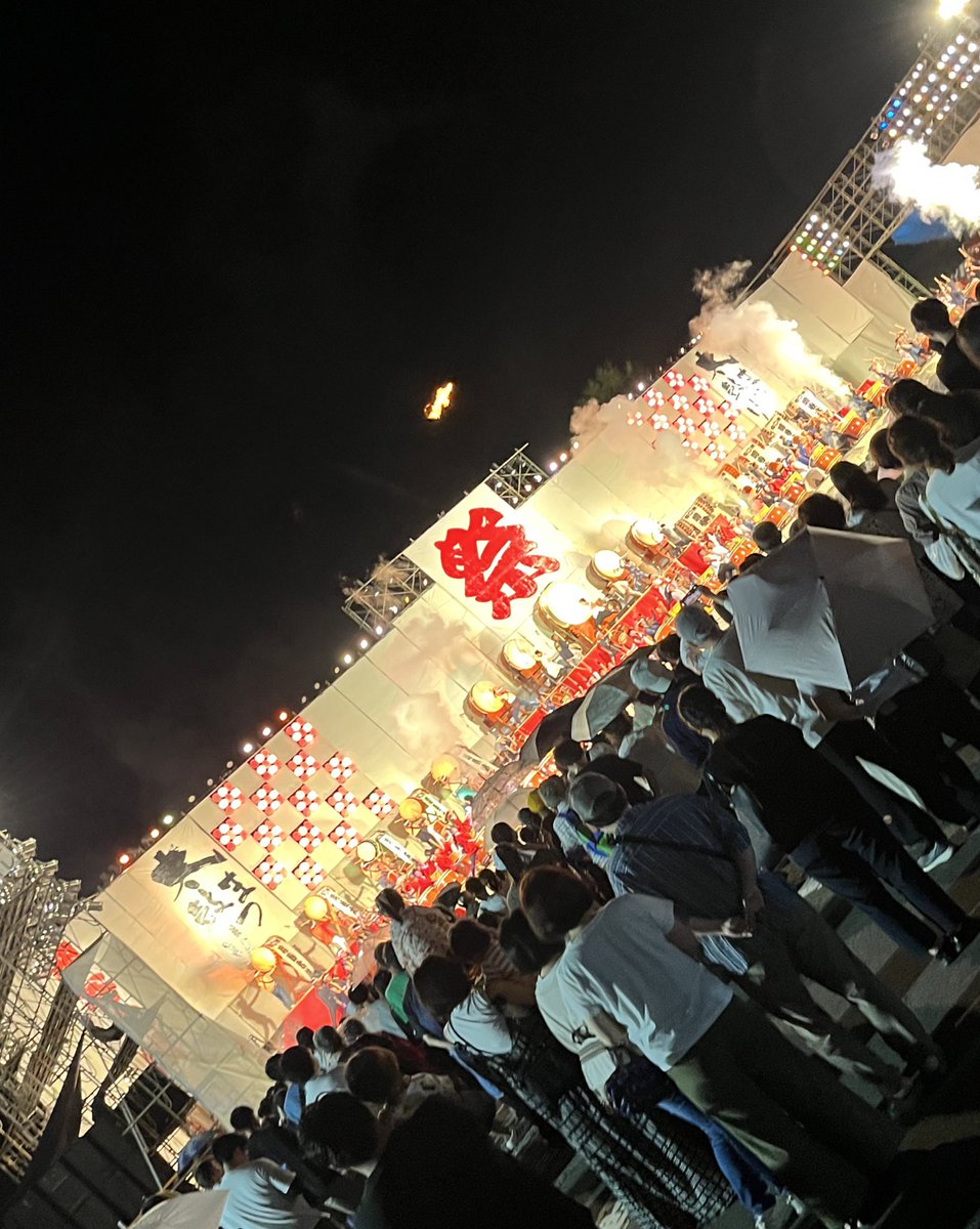 太鼓打ってる方々かっこよかったなぁ😍
そして今日は花火大会.ᐟ.ᐟ
しっかり地元満喫してます🐿✨️