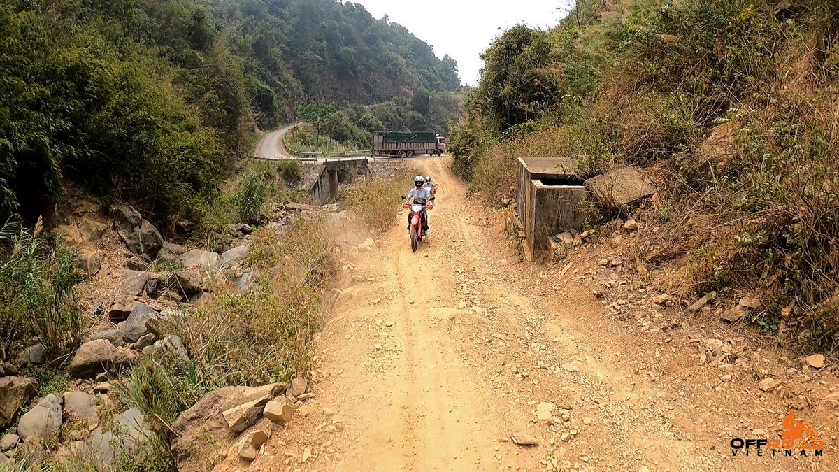 vietnamriders1's tweet photo. Girls, don't let anyone tell you what you should be doing; do what feels right for you. 💪
⏰ https://t.co/w51sarJ2zF
#femaleriders #ridesmart #ridesafe #vietnam #xuhuong2023 #trending2023 #motorbike #tour #rental #honda #XR250 #XR150L #CRF150L #CRF250L #CRF300L #dualenduro https://t.co/wQcHnrRckJ