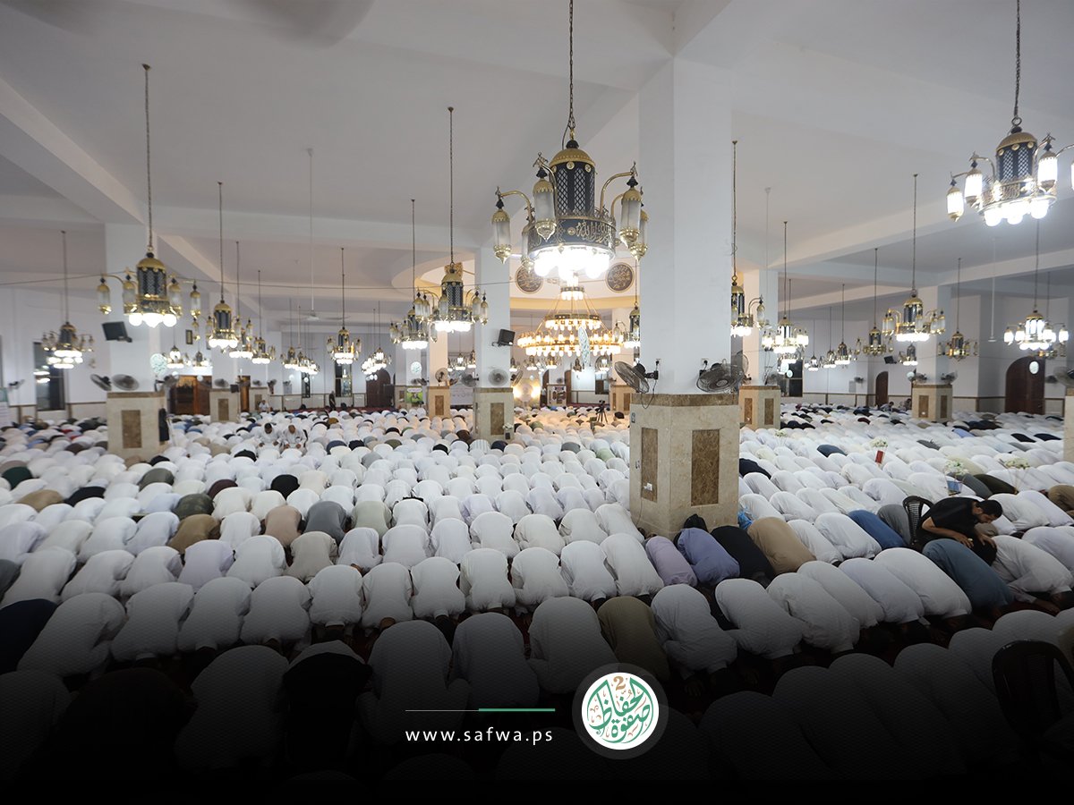 DQWS1995's tweet photo. بسم الله، وعلى بركة الله نبدأ.. 
تنطلق قناديل النور لتجتمع في أكبر ظاهرة قرآنية عرفها التاريخ..!

#صفوة_الحفاظ https://t.co/zVS8hKpCCn