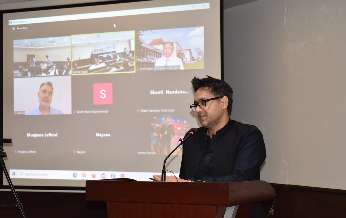 CCPSUMT's tweet photo. Dr Dayab Gillani, Assistant Professor, department of Political Science, Punjab University presenting his views and opinions on the papers presented by Dr. Sadia Nasir, Waqas and Sundus Basharat at the First International Conference on Critical Peace Studies, UMT. 
#CCPS #Peace https://t.co/SASiQyFuNQ