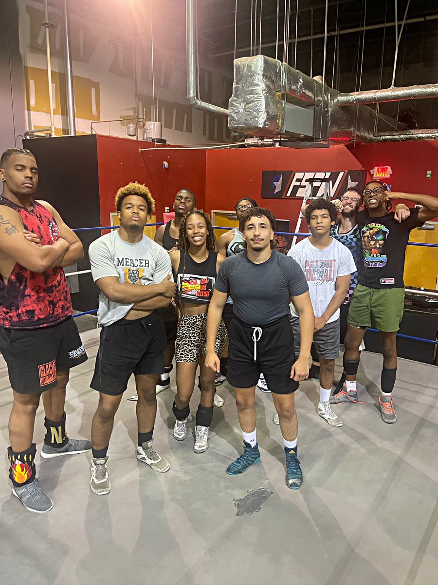 TheApexRM's tweet photo. Thank you so much for everyone who turned out to my seminar. Genuinely one of the most fulfilling experiences of my career. 

Thank you to @FSPWrestling for the opportunity to do this. 

This was amazing. https://t.co/efUMJoq1uQ