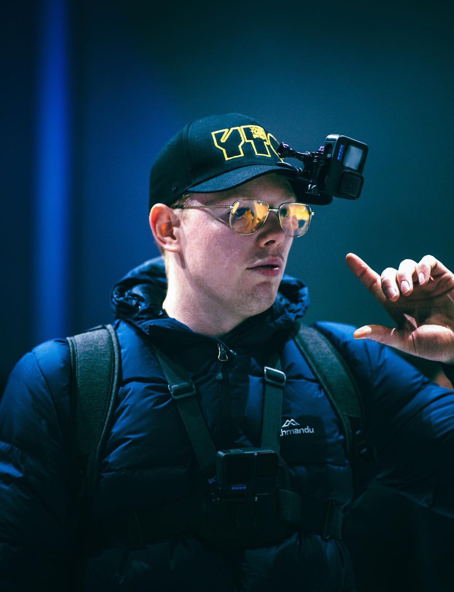 Random thought, and I can’t remember who said this to me or where I read it:

Success lies in your ability to tolerate looking stupid.

I think about this every time I put my GoPros on to make content and feel a bit self conscious 😅 It’s a pretty silly look 👇🏻