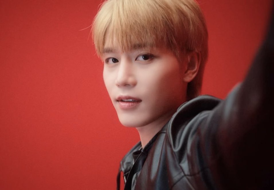 ขอเสียใจหน่อยนึงได้มั้ย คือเรารอคอนรวมอซท.มานานมากและไม่คิดว่าจะมีด้วยซ้ำ ครั้งนี้พี่แทอิลมีส่วนร่วมเพลงใหม่ตั้ง3เพลง ละมียูนิตนึงที่มีแต่ตัวจี๊ดทั้งนั้นจนสงสัยว่าพี่เข้าไปอยู่ด้วยได้ไง กะว่าจะได้เห็นมุมอะไรใหม่ๆที่พี่อยากให้เห็น แต่ทำไมโชคไม่เข้าข้างเค้าเลยอ่ะ แกล้งอีกแล้วนะ😭😭