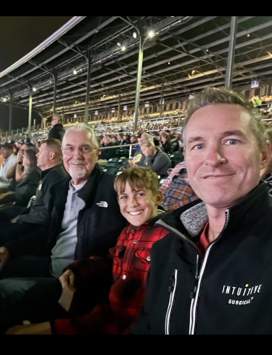 Ryan Omvig tweet media