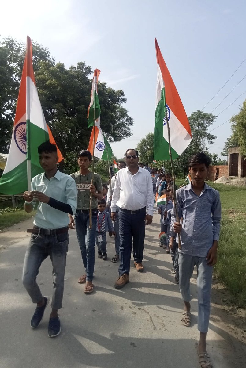 ldic1236's tweet photo. LDIC परिवार की तरफ से आप सभी को स्वतंत्रता दिवस (15 अगस्त) की हार्दिक शुभकामनाएं | जय हिन्द 
#HappyIndependenceDay2023 #15August #JaiHind #Vandematram https://t.co/WndORLURZy