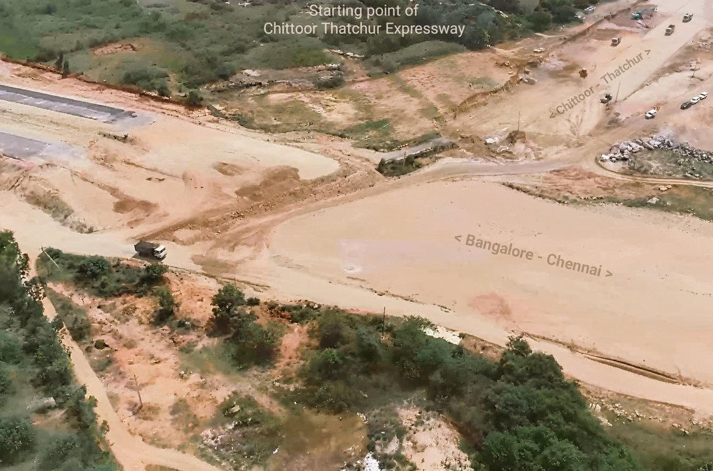 APInfraUpdates's tweet photo. #Chittoor - #Thatchur Expressway starts at the KM 152.00 of #Bangalore - #Chennai Expressway.

#AndhraPradesh
#AndhraHighways
#AndhraRoads https://t.co/eM96DiWg8y