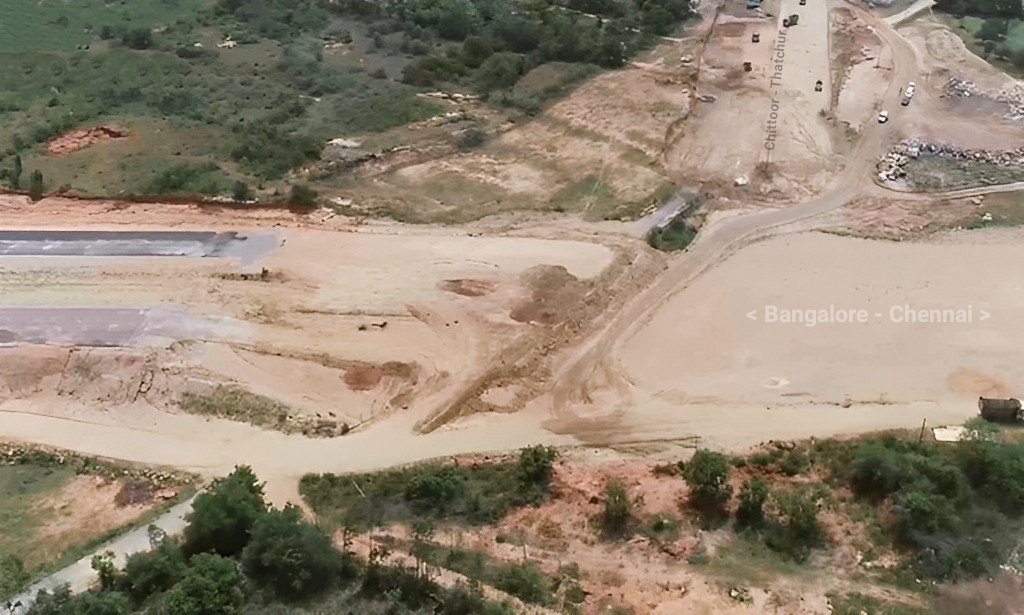 APInfraUpdates's tweet photo. #Chittoor - #Thatchur Expressway starts at the KM 152.00 of #Bangalore - #Chennai Expressway.

#AndhraPradesh
#AndhraHighways
#AndhraRoads https://t.co/eM96DiWg8y
