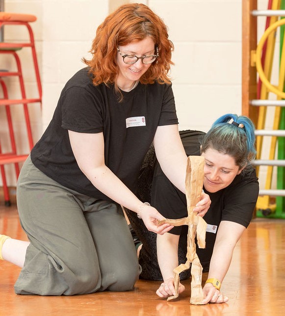 We are getting excited for our 'Introduction to Puppetry' family activity session next week with <a href="/scarletoakUK/">Scarlet Oak Theatre</a> ! 
If you'd like to learn the skills to bring a puppet to life- there are still some tickets. 👏bristolmuseums.org.uk/m-shed/whats-o…