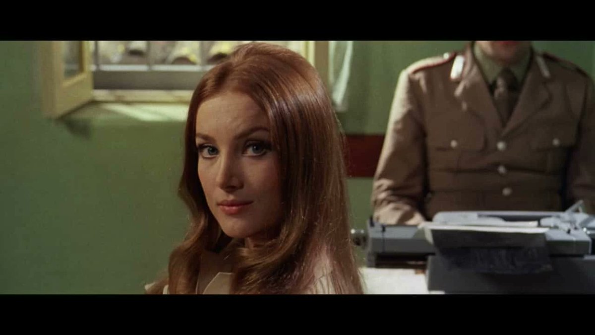 Oggi Barbara Bouchet compie 80 anni. Qual è il vostro film preferito e perché proprio 'Non si sevizia un paperino'? #15agosto #bouchet #barbarabouchet #luciofulci #cinema