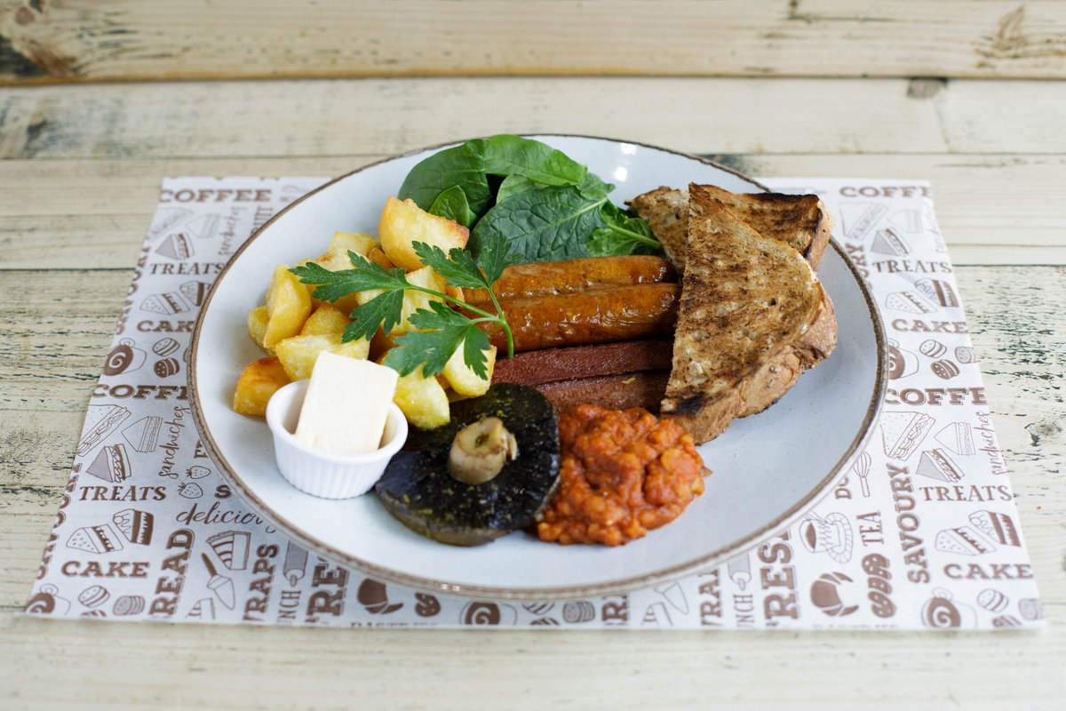 Start your day with a bang with a vegan full breakfast made with only the freshest of local produce - delicious, nutritious, and kind to animals! #veganbreakfast #localproduce #hogandhedge #local #vegan #savetheplanet #savetheanimals
