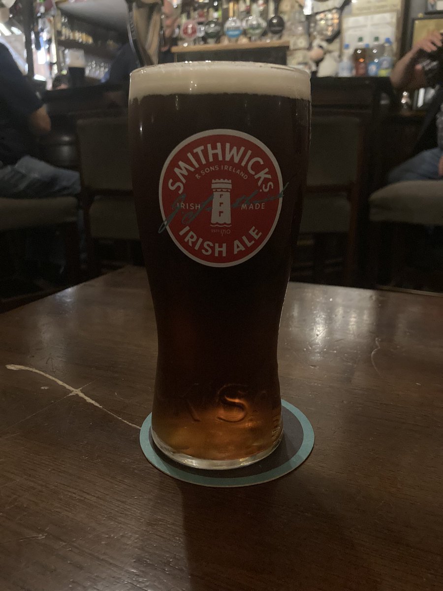 A fantastic pint of ale from The Dying Cow in Co. Wicklow (good luck finding it). Incredible from start to finish, smooth and well balanced, the head left rings down along the glass which is always a good sign. 

Rating: 9.5/10