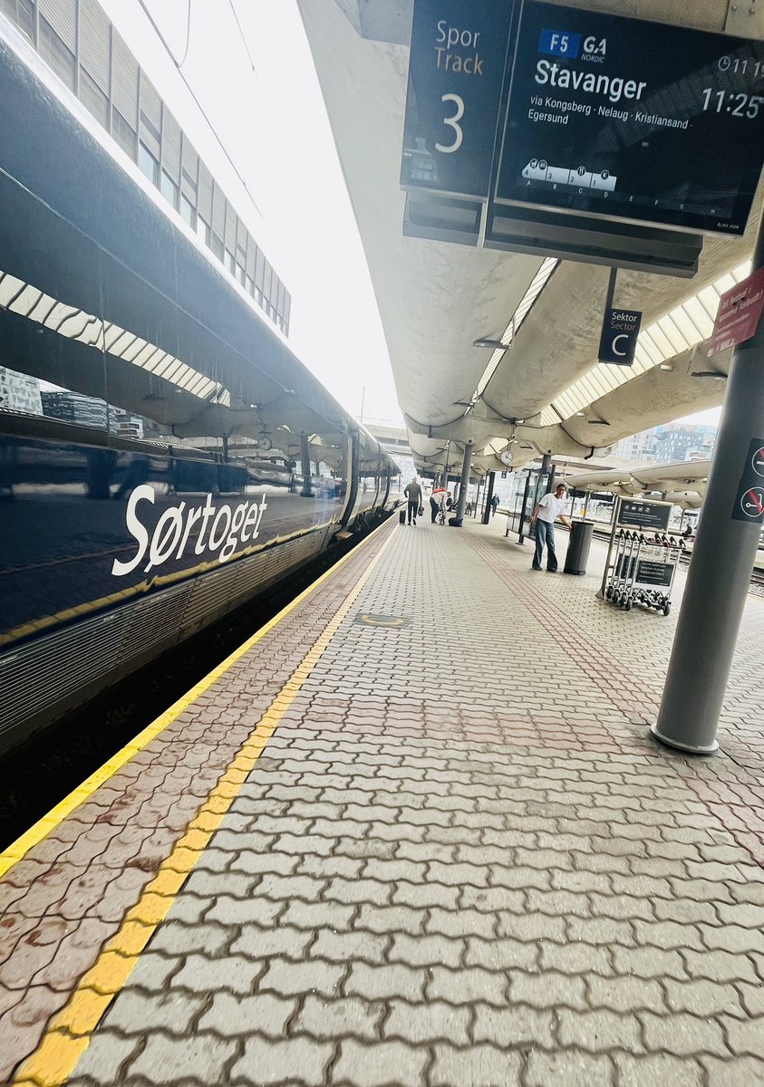 Gard L. Michalsen tweet media