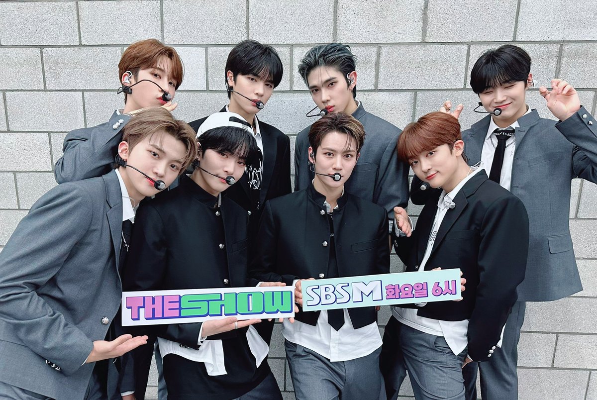 아아‼️ 마이크 테스트🎤
🚨오늘의 짱네이트 무대 주의사항 말씀드릴게요🚨

❤️‍🔥 짱네이트 자극하지 않기
❤️‍🔥 경보 울림소리 듣기
❤️‍🔥 같이 #으르렁 거리기
❤️‍🔥 검은 그림자 보이면 꼬옥 붙어있기

이것만 지켜주시면
오늘 짱네이트가 지키러 갑니다‼️
(오히려 좋아🥹🫶)

#LUN8  #더쇼 <a href="/LUN8_official/">LUN8 OFFICIAL</a>