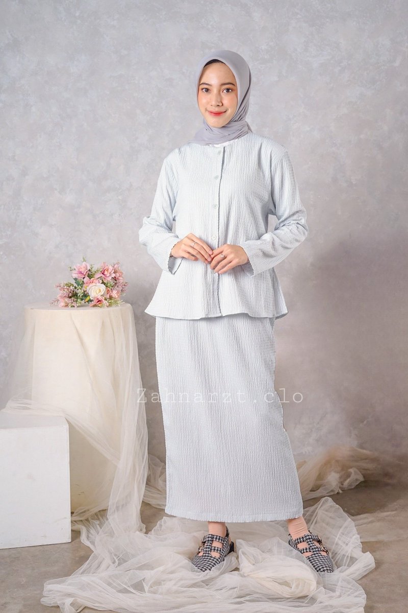 cheolcollate's tweet image. Inspirasi ootd oneset
Link shope.ee/LKCqZQBnN

#OOTD #oneset #ShopeeCocoki #outfitoftheday