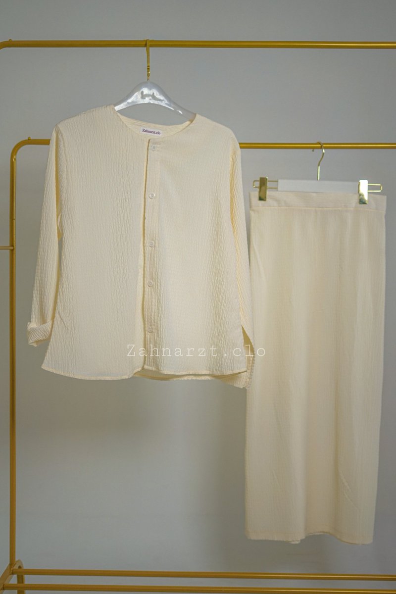 cheolcollate's tweet image. Inspirasi ootd oneset
Link shope.ee/LKCqZQBnN

#OOTD #oneset #ShopeeCocoki #outfitoftheday