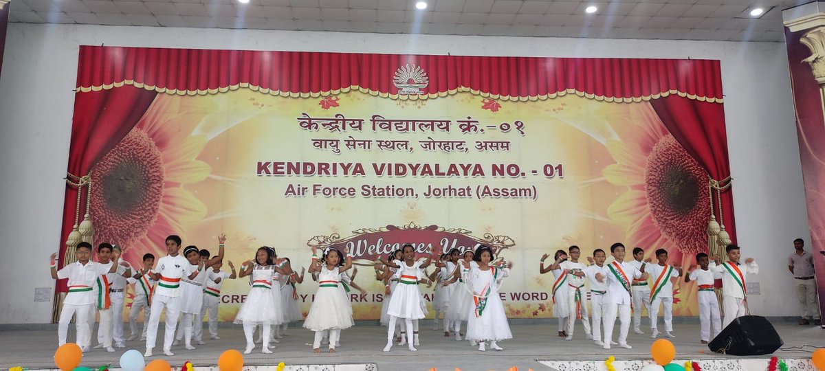 jorhat_kv's tweet photo. 77वें स्वतंत्रता दिवस की हार्दिक शुभकामनाएं
#KVS #KVAFSJOHAT
@dpradhanbjp @EduMinOfIndia @GuwahatiKvs @KVS_HQ https://t.co/NhSg7pTG6b
