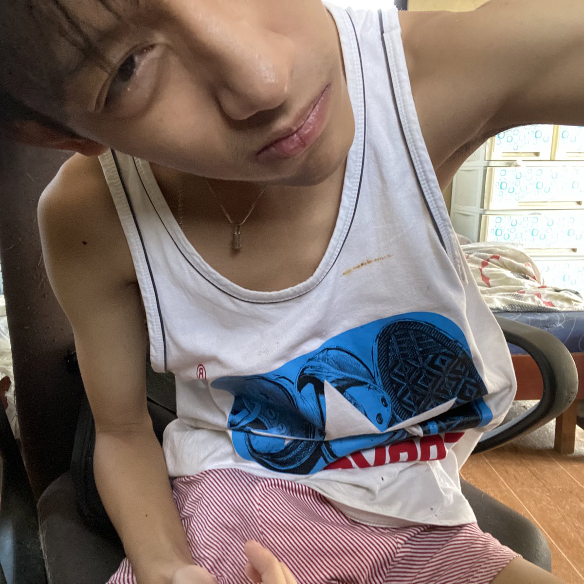 yuyusaurus's tweet photo. h rn https://t.co/i9mpERtaxE