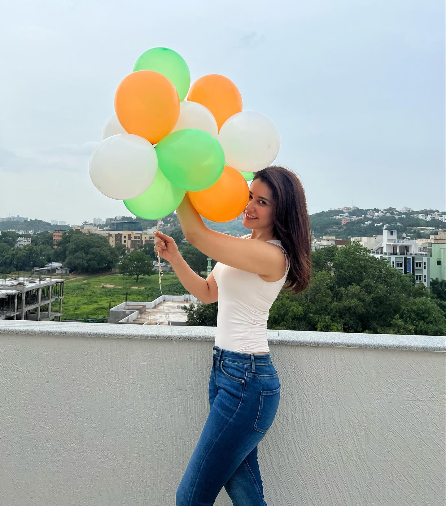 F3jE6zNWsAA3KI7?format=jpg&name=large