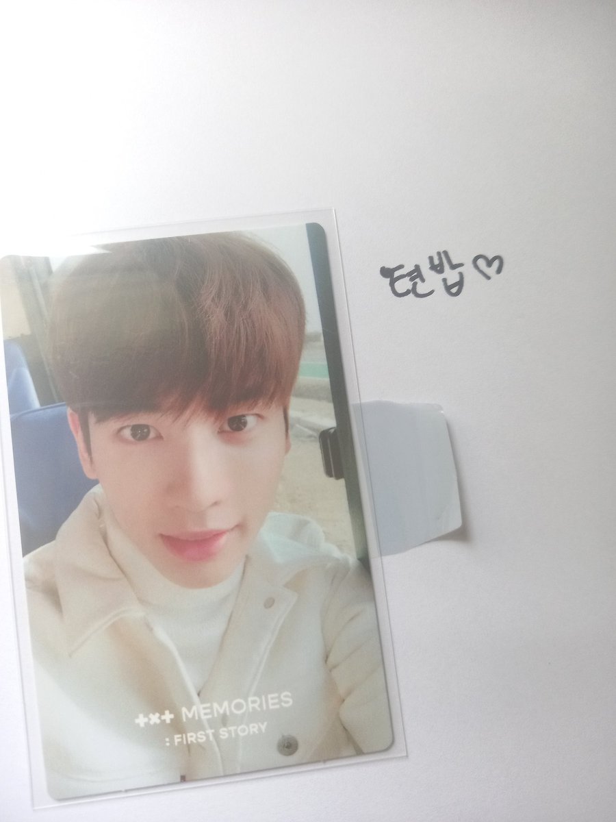 txtlove_th's tweet image. 메모리즈1 태현 배미포 4.0 양도해요
폭 덤 ☆ 돈 없어서 양도해용 
예민하신분 구매 ㄴㄴ 빛비춤 인증해 드려요 !!  배송 느려요 시간 많으신 분 만 그대신 폭덤이라는...🥺 진짜 받으시고
덤 너무 많아서 놀라실수도😏 
멘션 주시고 뎀 주세요 ~ (^~^)
#뽀바투 #투바투포카양도