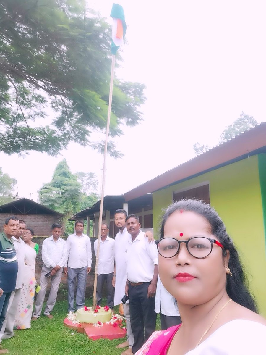 #SelfieWithTiranga 
#HappyIndependenceDay 
Giant Flag