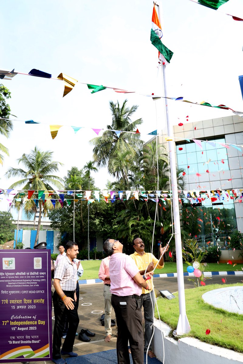 CIPETHO's tweet photo. Prof. (Dr.) Shishir Shinha, Director General – CIPET hoisted the National Flag on 77th Independence Day at CIPET Head Office, Chennai.
#77thIndependenceDay #CIPET https://t.co/BdWn6QszeW