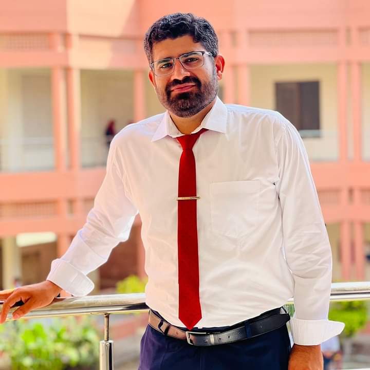 This is Fazal Yaqoob Baloch. He's a rights activist from Balochistan. His nephew Shams Baloch was forcibly disappeared recently. Fazal was demanding his release. Last night Fazal was forcibly disappeared as well. 
#ReleaseFazalYaqoob
#ReleaseShamsBaloch
#EndEnforcedDisappearances