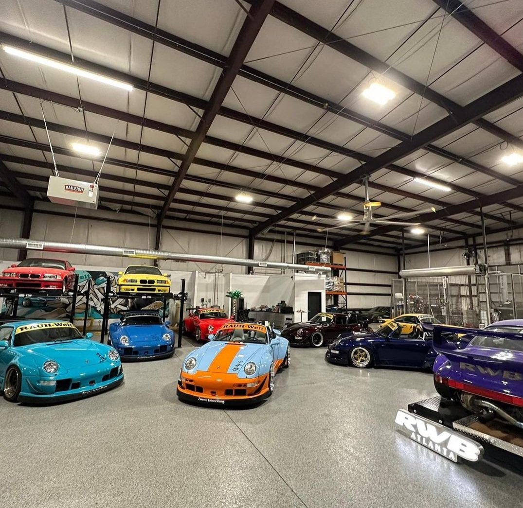 PhantasyKolors's tweet photo. RWB Madness!! 🫠 https://t.co/2cwP6E7p3B