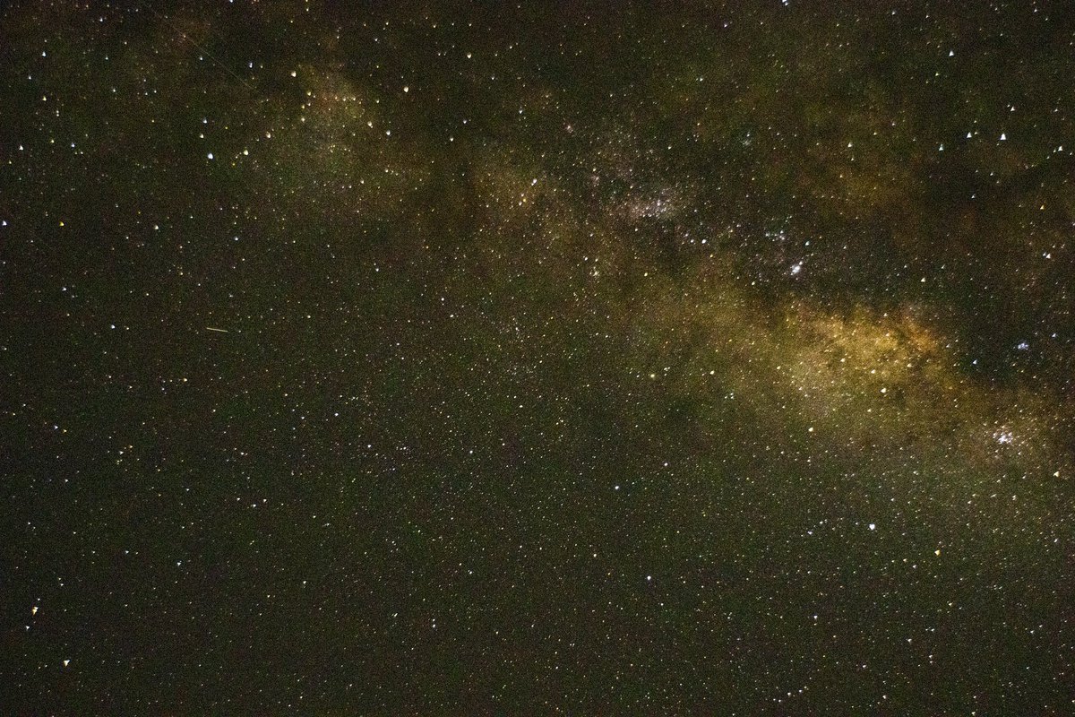 StudioKokok's tweet photo. Luminaries

camera: canon 77d
lens: super-takumar 28mm 3.5f

#Astrophotography #Milkyway #Luminaries #Firmament https://t.co/JE6sb50QAP