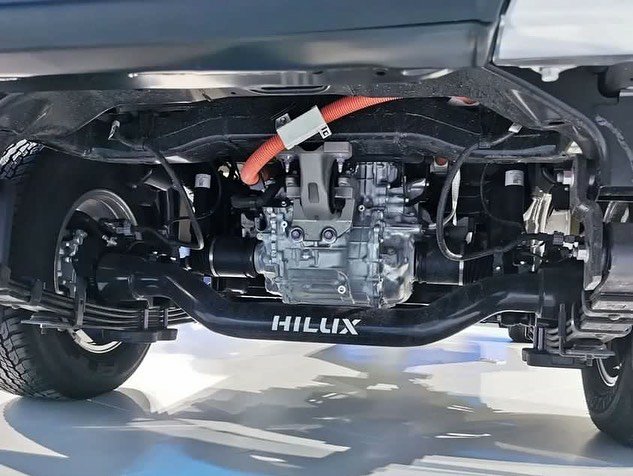 OtsileJK's tweet photo. Last year Toyota showcased an all-electric Hilux single-cab concept bakkie. Do you think it has the potential of being viable solution for the some businesses or are hybridised diesel powertrains better solutions? https://t.co/RAdFA8dcEB