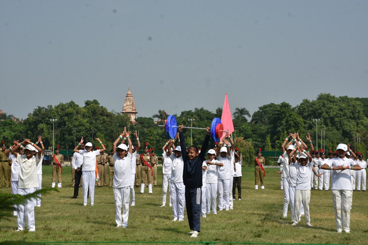 VCofficeBHU's tweet photo. Sharing some glimpses of the #IndependenceDay2023 celebrations. https://t.co/7d0fomkI5p