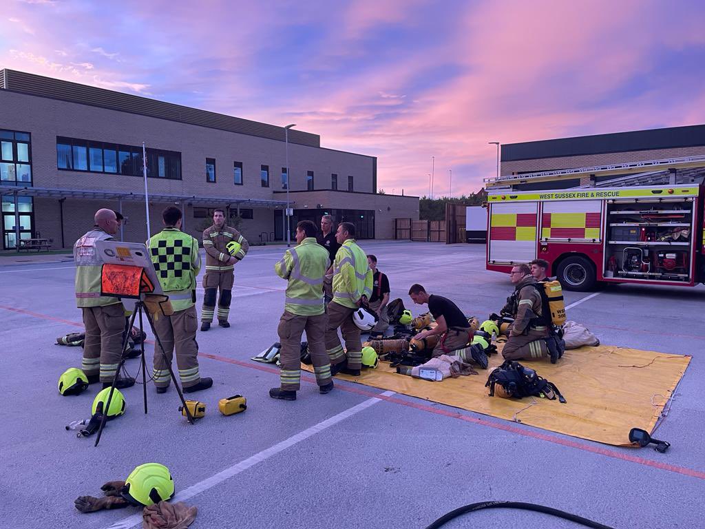 Billingshurst Fire Station tweet media