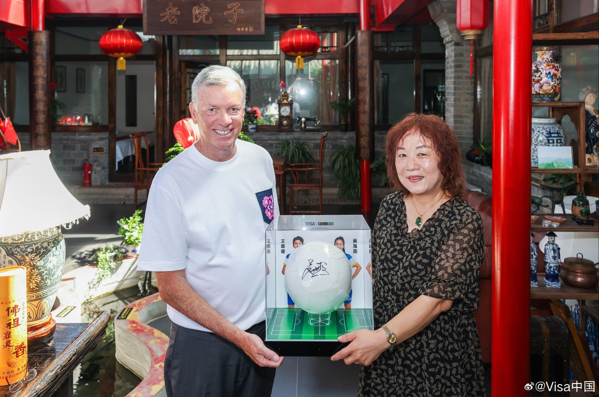 We are delighted that the Pocket with Love × Visa collaborative pocket T-shirt can accompany <a href="/Visa/">Visa</a>  CEO, Al Kelly , during his visit to Beijing.