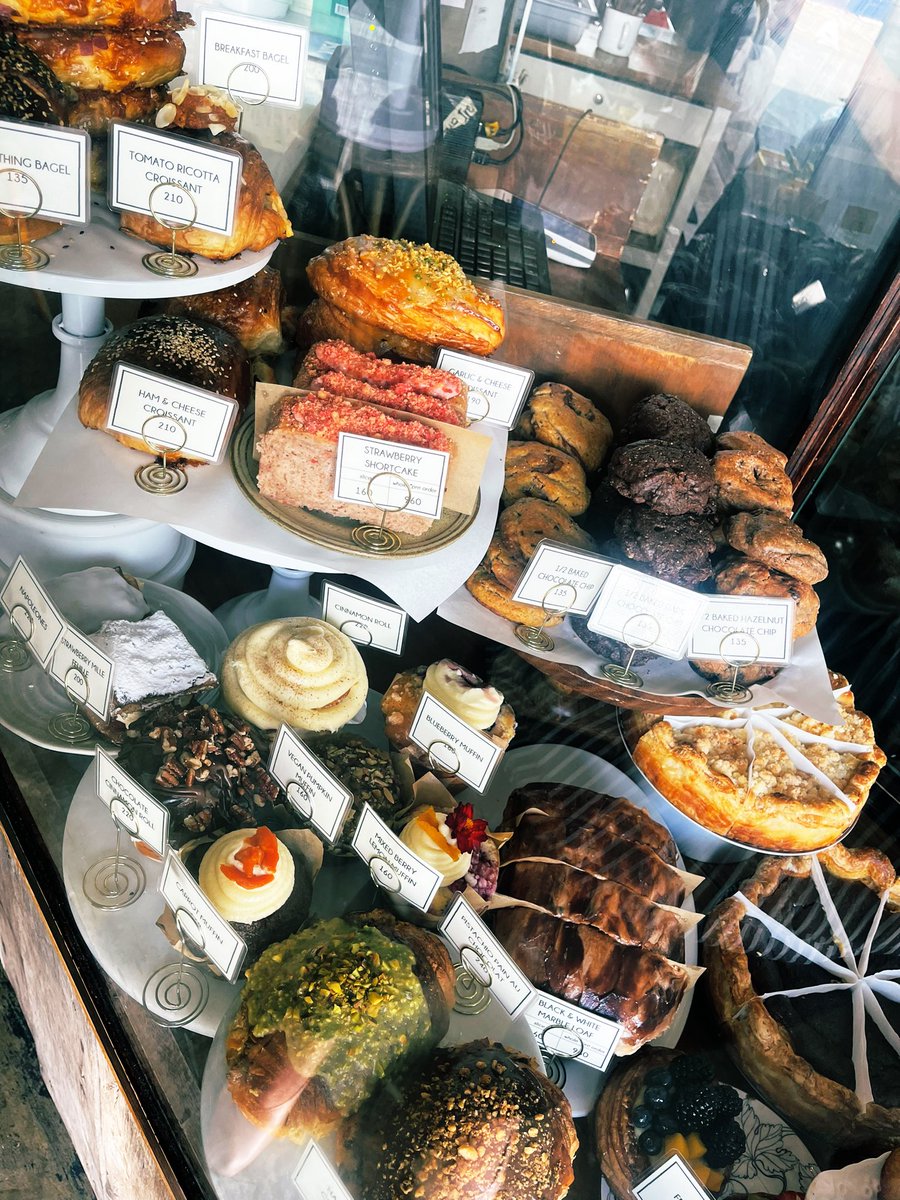 deejdhernandez's tweet photo. Pastries always make everything better 🪄 https://t.co/ZjqGQcxiz8