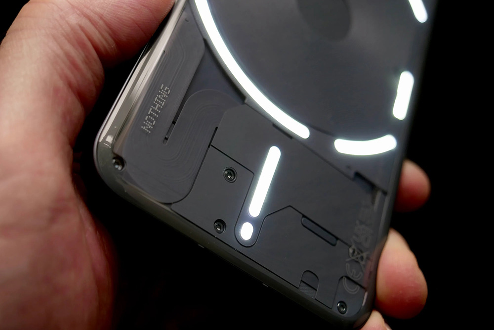 HonpeTech's tweet photo. Transparent technology is experiencing a revival in the 2020s. This resurgence is more than a nostalgia trip - it's also a response to the proliferation of similarly-styled tech gadgets. 

#HonpePrototyping can craft unique, transparent gadget prototypes. https://t.co/6b2ubT3hXX https://t.co/ge0HXXuy9e