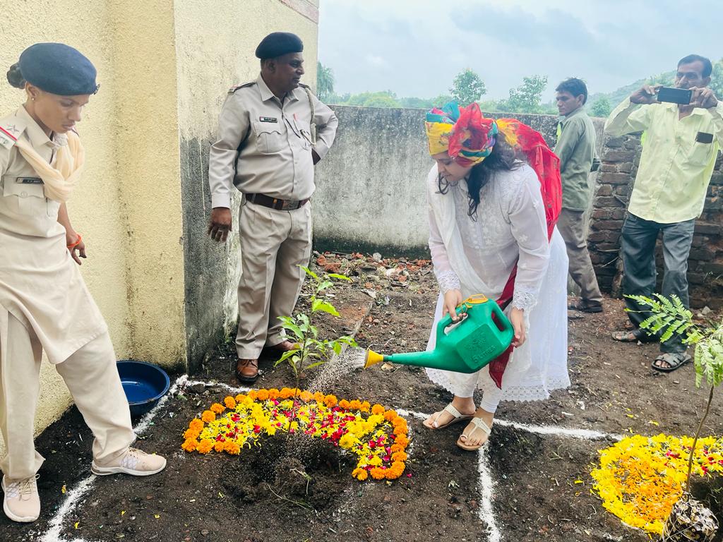 Happy Independence day to all 💐💐💐🙏🙏🇮🇳🇮🇳🇮🇳
<a href="/CollectorDahod/">Collector Dahod</a> <a href="/infodahodgog/">info dahod GoG</a>