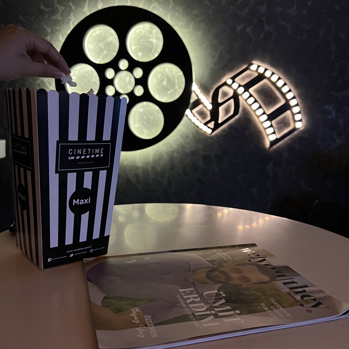 OzdKocaeliAvm's tweet image. Cinetime'da bu hafta hangi filmi izlemeyi tercih ettiniz?🎬

#Özdilek #ÖzdilekKocaeli #Cinetime #SinemanınSeyirDefteri #Eğlence #Yaşam