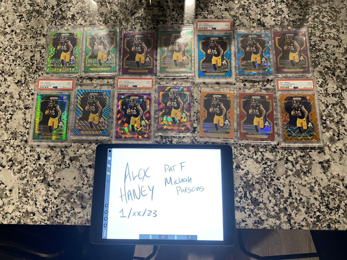 Haneyscardz's tweet photo. @CJ_Cards2 Tons of color! https://t.co/bKREIVxek1