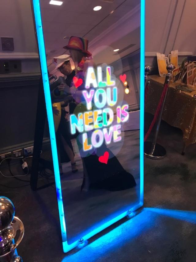 Lightsinlights's tweet photo. We love to support our local Charities where we can with our Magic Mirror Photobooth and Giant Lights Hire.

If you are planning your special event for 2023, 2024 or 2025 then head on over to us to see how we can support you. 

#charitytuesday #charitysupport #eastsussex https://t.co/OfBOYoqEHU