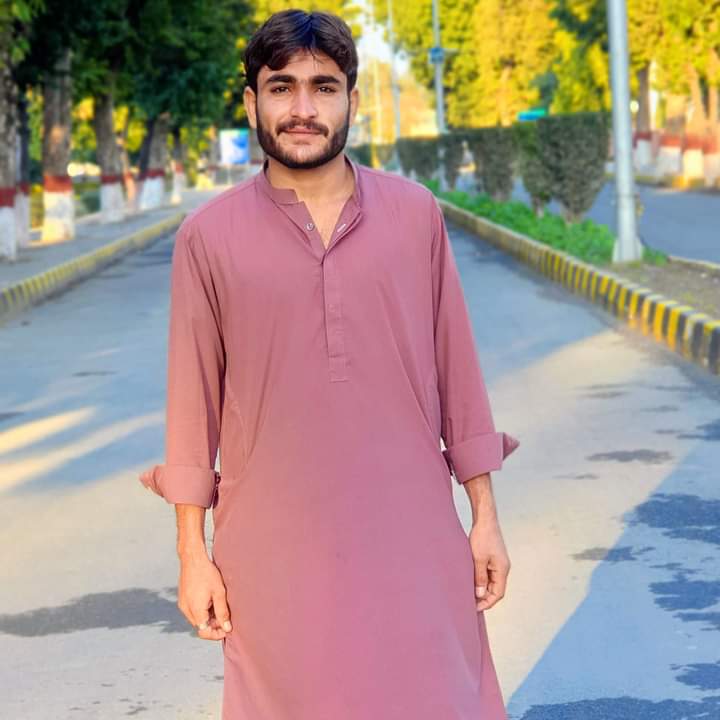 #EnforcedDisappearanceInBalochistan are on the rise.
Human Right Activist and Friend <a href="/Radical_Baloch/">Fazal Yaquob Baloch</a> who was protesting disappearance of his nephew Shams Baloch a student at University of Sargodha has now himself been disappeared.
#ReleaseFazalYaqoob 
#ReleaseShamsBaloch