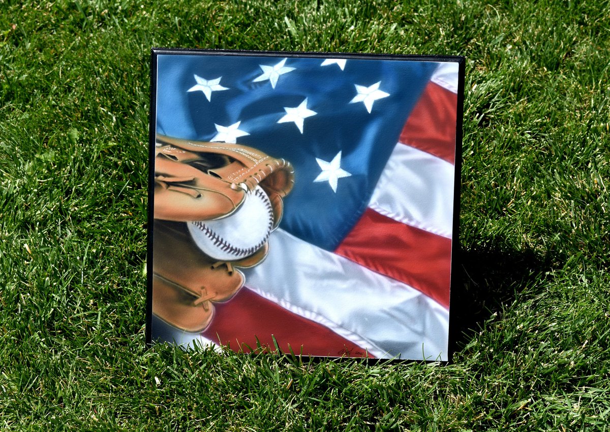 Threeby5Artist's tweet image. Just finished up this commission for a client. Airbrush on 14x14 wood panel.

#airbrush #iwata #createx #America #flag #Baseball #painting #art