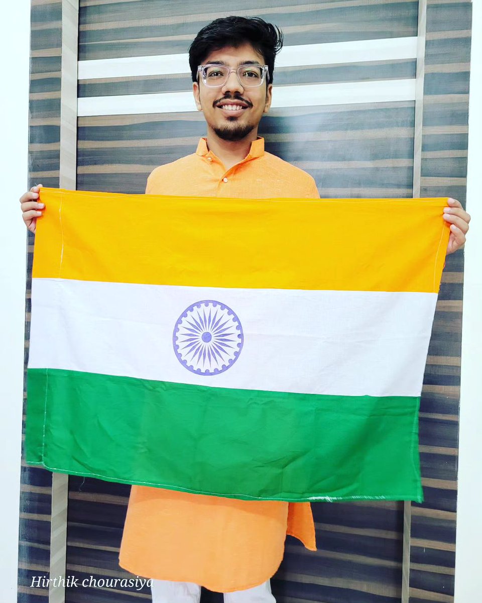 Hirthik2003's tweet photo. गौरवशाली आजादी और एकता के 77 वर्षों का जश्न!
आइए! अपनी विरासत को संजोएं, शहीदों और अपने नायकों का सम्मान करें।
हम सब मिलकर देश के उज्जवल भविष्य की कामना करें।
स्वतंत्रता दिवस की हार्दिक शुभकामनाएं!
#HarGharTiranga 
#77independenceday 
#india 
#Hindustan https://t.co/vPGObiYFuQ