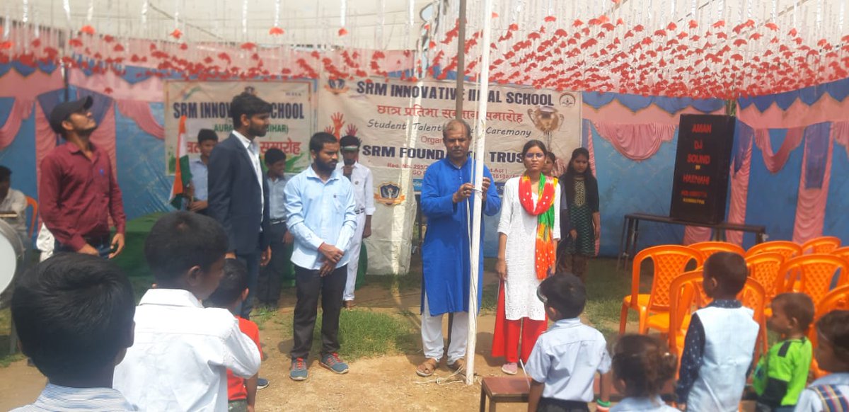 SRMiSchool's tweet photo. SRM Innovative Ideal School #IndependenceDay #15August https://t.co/A0ELuxLbOQ
