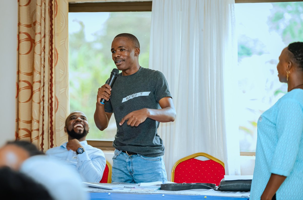 MutebiJones's tweet photo. Climate change is now being viewed from a sustainability perspective in Africa
A key component of sustainability is youth involvement and their participation is essential
I will participate in the #ACS2023 in Nairobi Kenya to discuss green growth and climate finance solutions. https://t.co/uFQtGcgcob