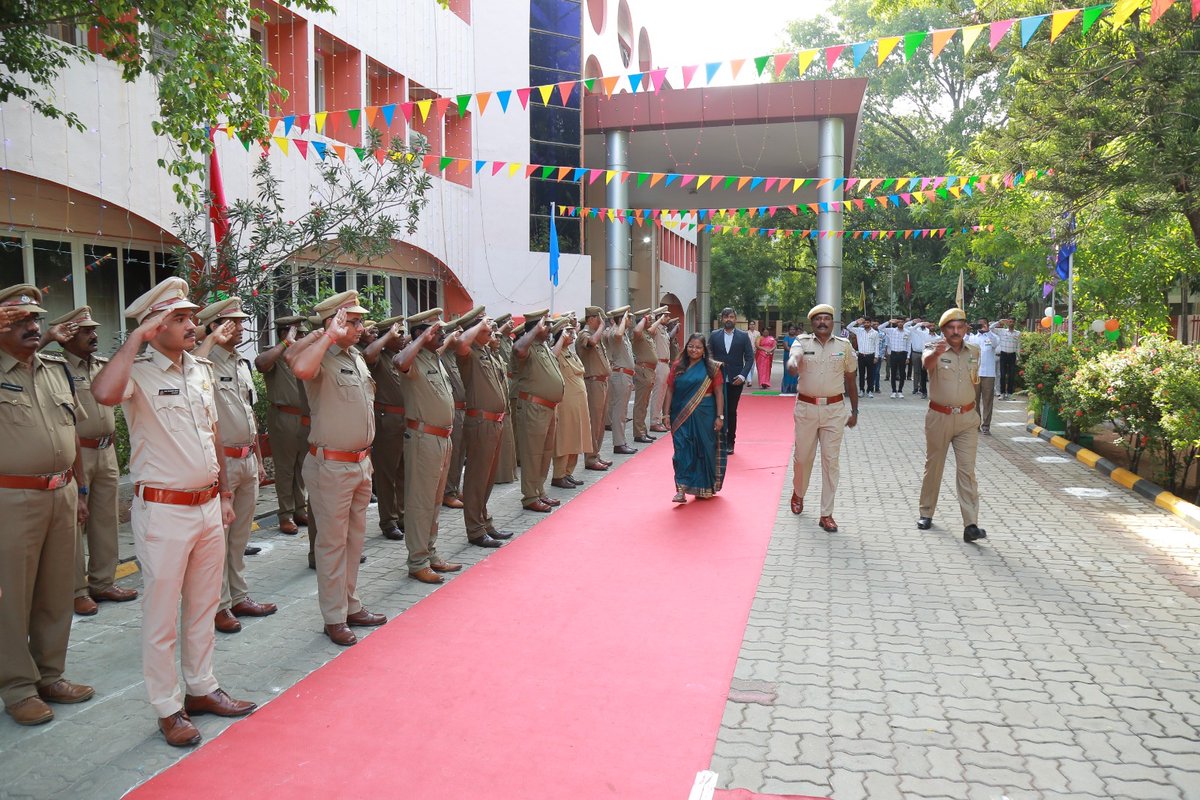 GstSalem's tweet photo. "🇮🇳 Celebrated 77th Independence Day at Salem GST Commissionerate! 🎉 Smt. Deepti IP, Joint Commissioner, hoisted the flag, joined by officers, staff and family members. #IndependenceDay. https://t.co/bVDLQRAFBE