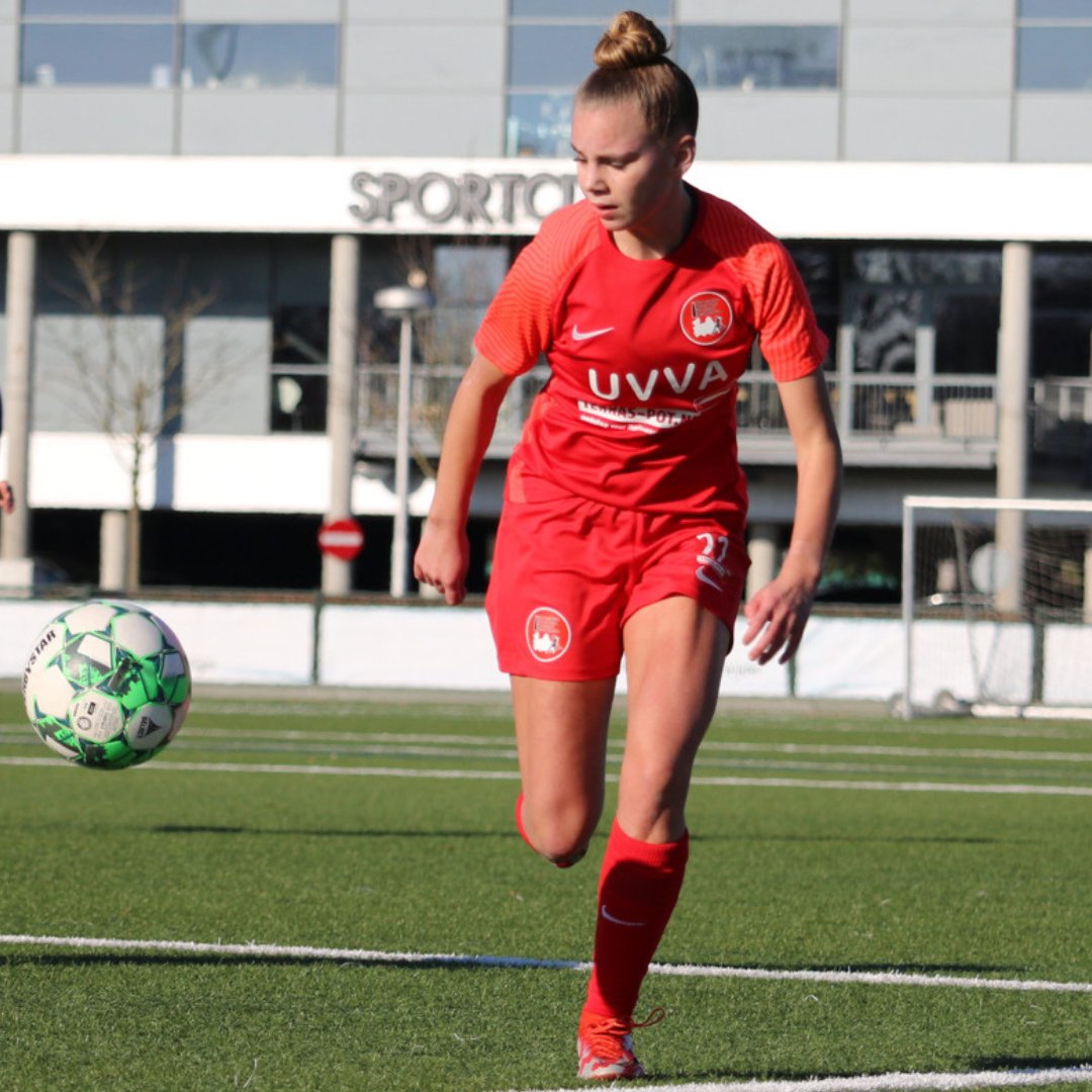 Op zondag 10 september start de Utrechtse Vrouwenvoetbal Academie met de aanvullende trainingen voor fanatieke voetbalsters uit de regio Utrecht en Omstreken.

Aanmelden via uvva.nl/nieuwe-aanmeld…