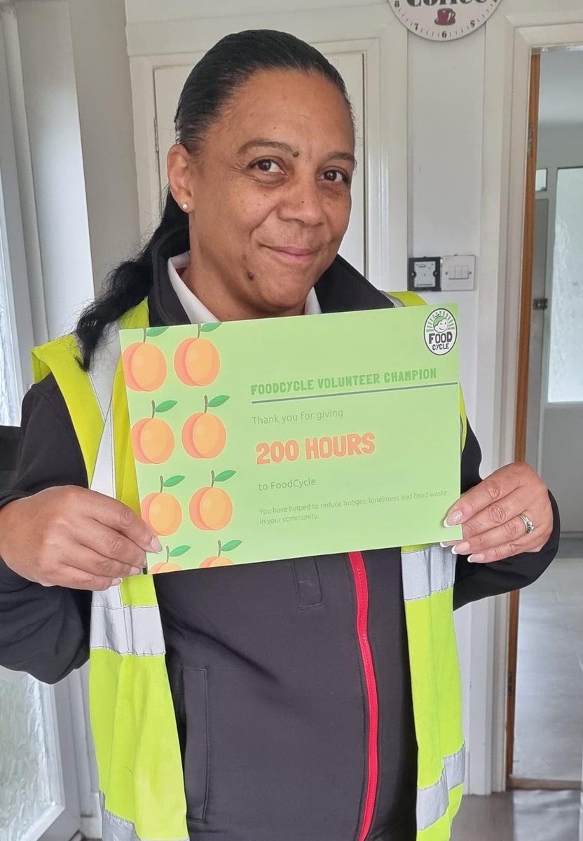 FoodCycle_BHam's tweet photo. Well done Marie at FoodCycle Kingstanding she's now completed 200 hours ( or approximately 40 cooking sessions) 
🤗 @foodcycle https://t.co/JTGHmRXWKf