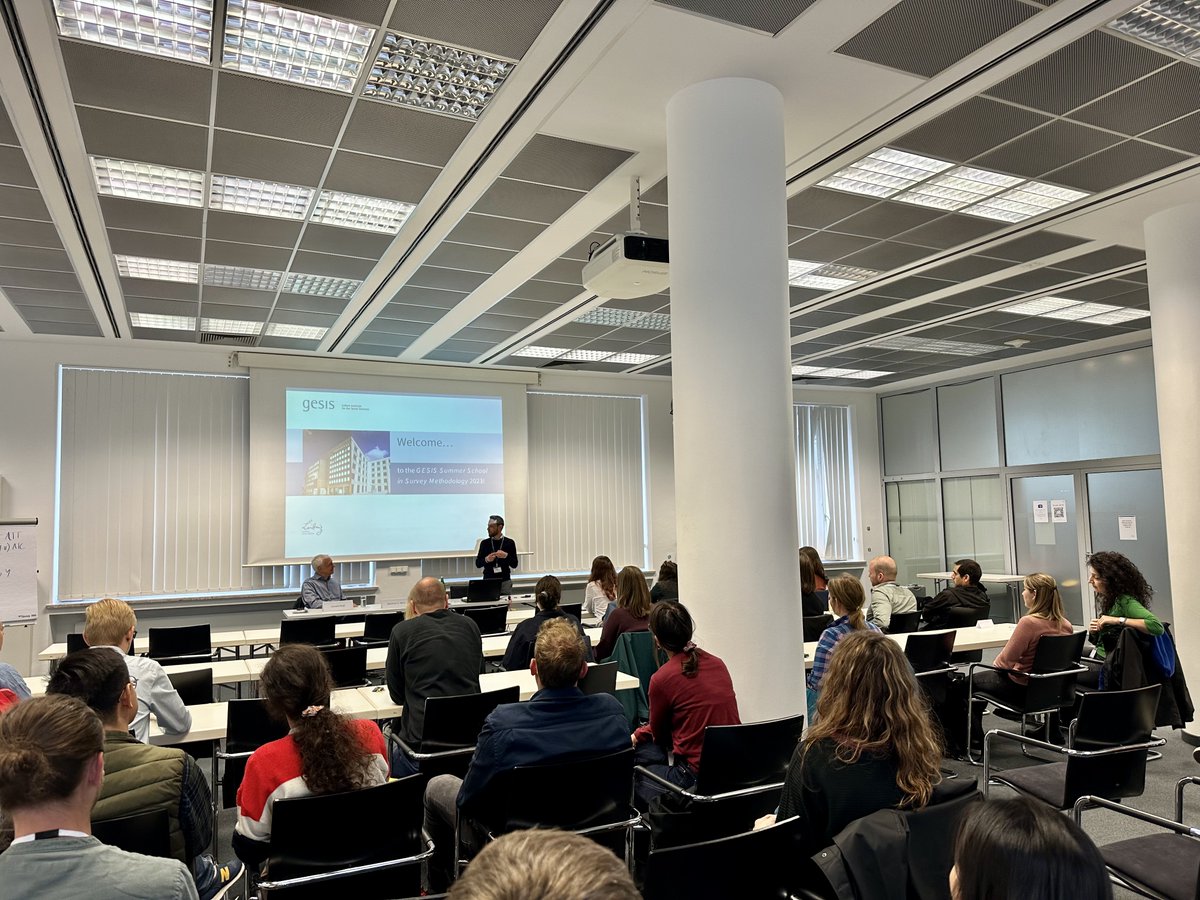 irtis_muni's tweet photo. Our colleagues attended #GESIS Summer School in Cologne, Germany 🇩🇪:
@gesistraining @gesis_org #GESISsummerschool
🙋🏼♂️ Tomáš @Voy_T_cheque focused on Applied Systematic Review and Meta-Analysis:
"Fascinated by using AI in systematic reviews." https://t.co/GD4iqeNCur