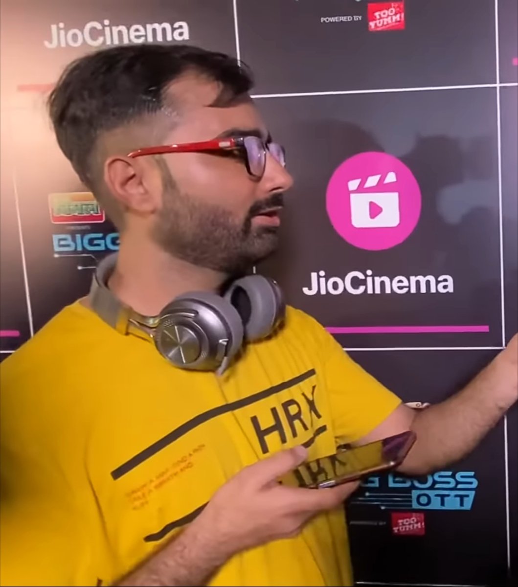 iSangitaC's tweet image. A Big YAY To #Gautam From #siddharthkannan&apos;s Team 😇 #HRX