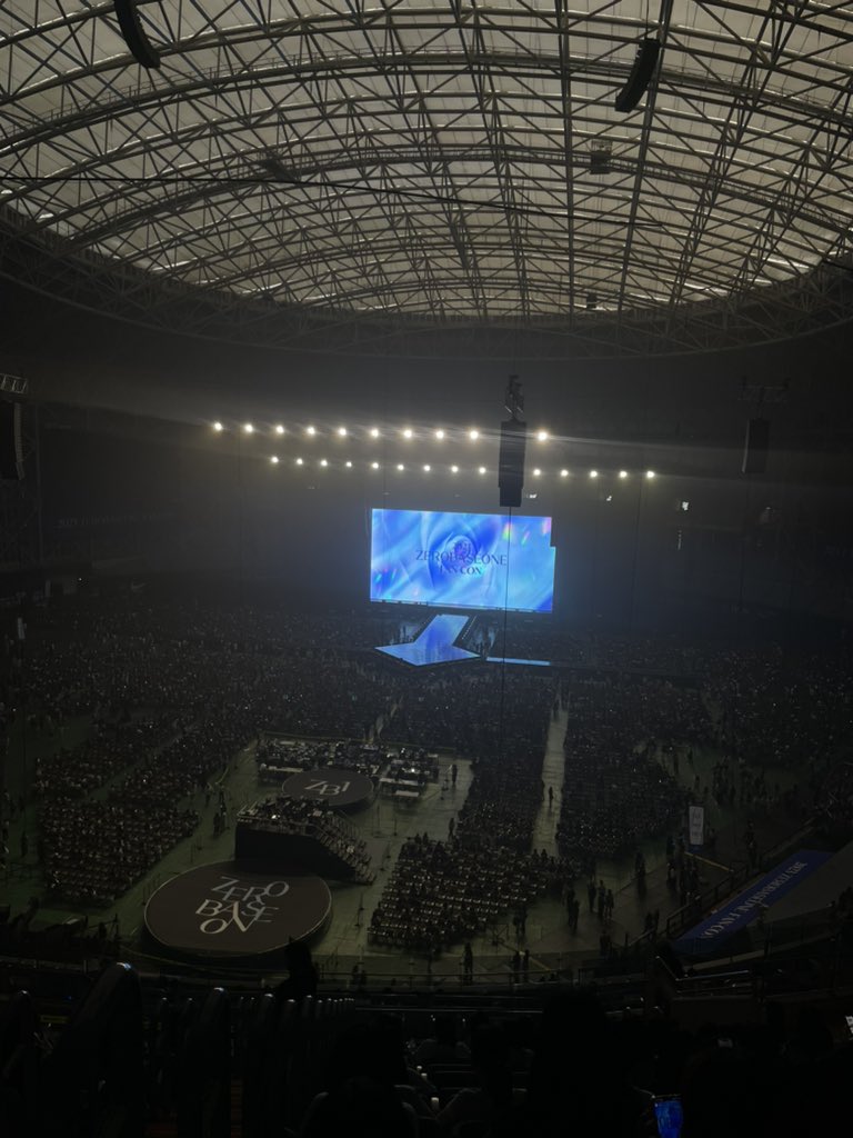 annabellejoy11's tweet photo. HERE TO SUPPORT MY BESTIE #SEOKMATTHEW #석매튜 #ZEROBASEONE #ZEROSE #제로베이스원 #제로즈 #제베원 #zb1 https://t.co/f9Ms81piuB